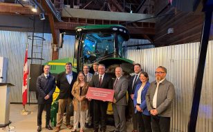 Ottawa announces $1B fund to strengthen Canada’s food distribution network